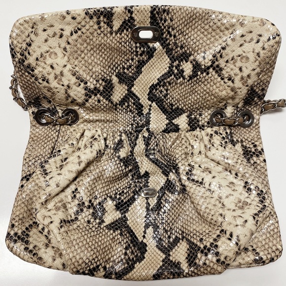 Elie Tahari Emory Cream Tan Snake Embossed Leather Chain Crossbody Shoulder Bag - Picture 4 of 6